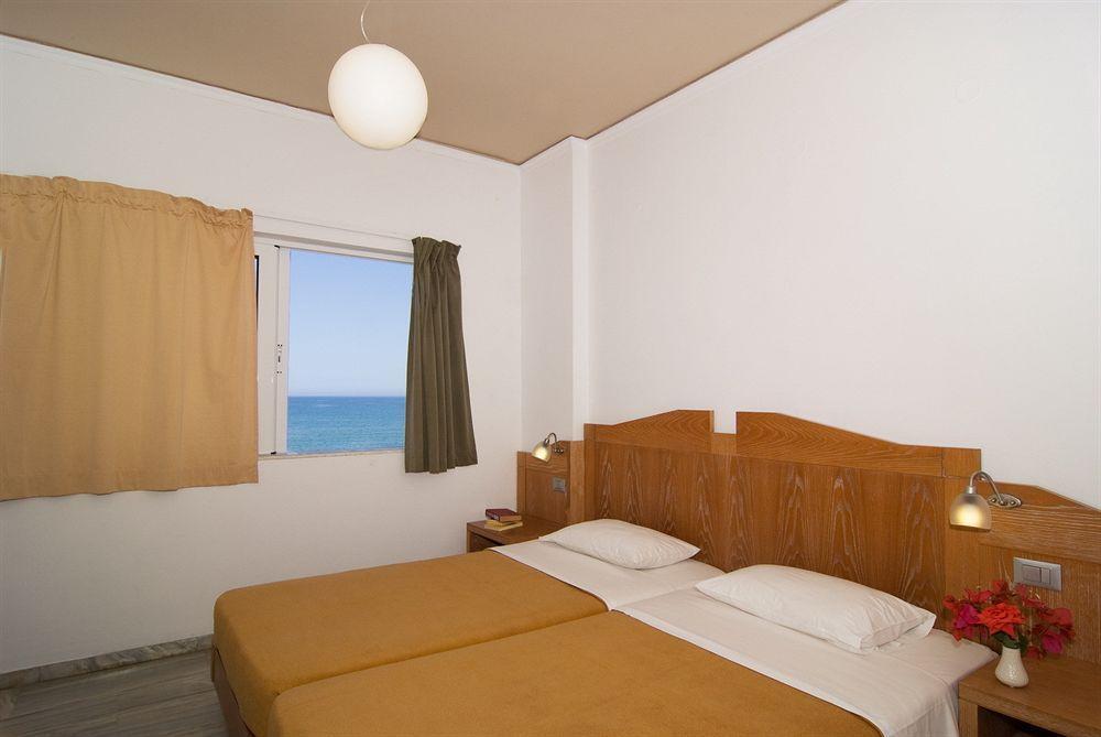 Tropicana Beach Hotel スタロス エクステリア 写真